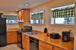 1819 Carriage House - Image 2