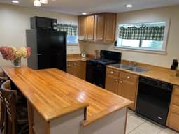1819 Carriage House - Image 4