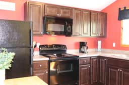 Breezy Acres Farm Apartment 2 - Image 5