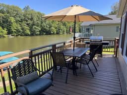 Lakeshore Lodge - Image 2
