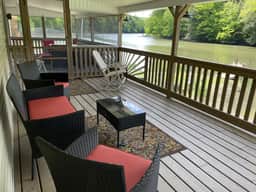 Riverhouse - Image 2