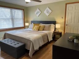 Riverhouse - Image 4