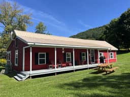 Spring Lodge - Image 2