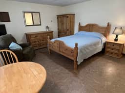 Sunnyside Apt 2 - Image 5