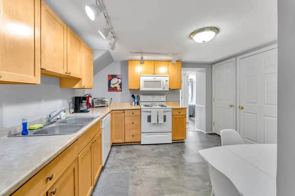 Creamery Apartment #7 of 11 - Image 2