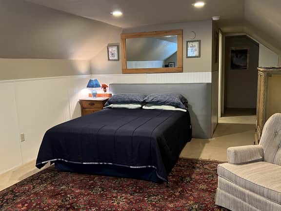 Fernwood Guesthouse Highview Room - Image 2