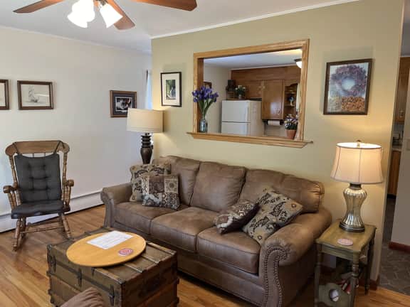 JR's Place - Image 5