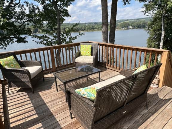 Lakeside Suite - Image 2