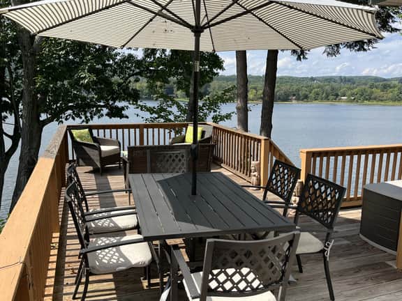 Lakeside Suite - Image 4