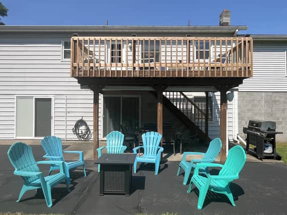 Ruth's Creekside - Image 2