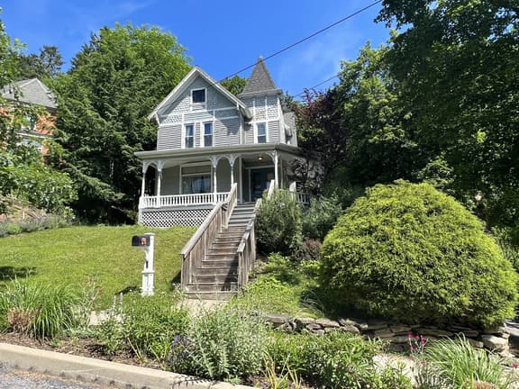 17 Cedar - Image 1