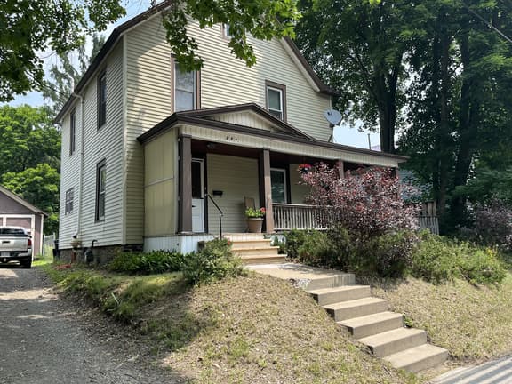 294 Chestnut - Image 1