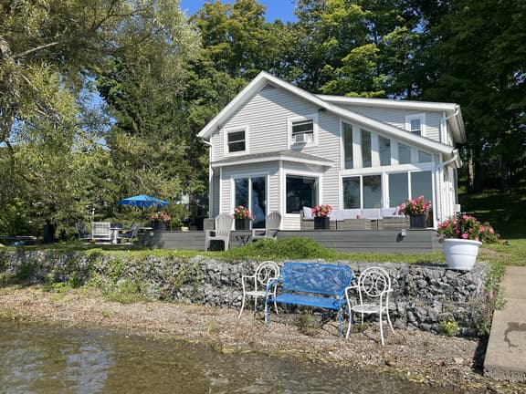 Casa Lago - Image 1